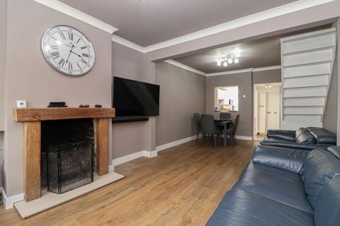 2 bedroom end of terrace house for sale, Breakspeare Road, Abbots Langley, Herts, WD5