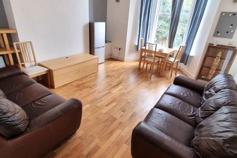 undefined, Energy efficient 2 bed in Kensington / Fairfield area