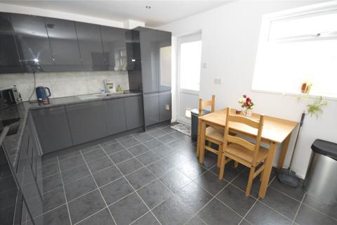 3 bedroom end of terrace house for sale, Cemetery Road, Houghton Regis, Bedfordshire, LU5