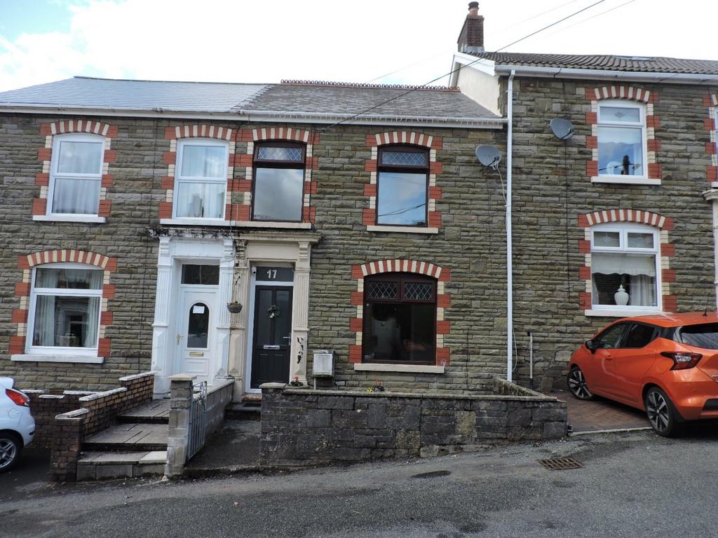 Highfield Road, Twyn, Garnant, SA18 3 bed terraced house £139,995