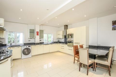 5 bedroom house for sale, Meadow Drive, Hendon, London NW4