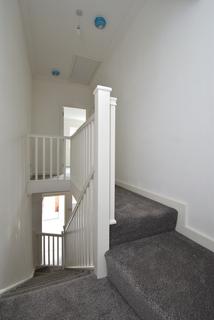2 Albert Road North, Reigate, RH2 9EG