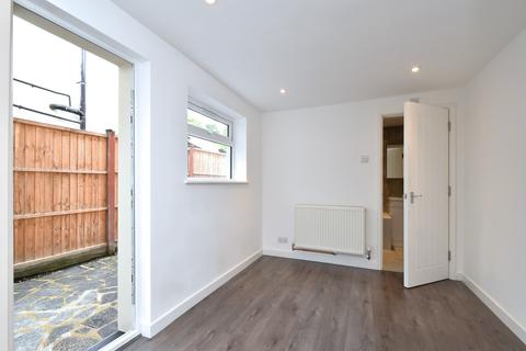 2 Albert Road North, Reigate, RH2 9EG