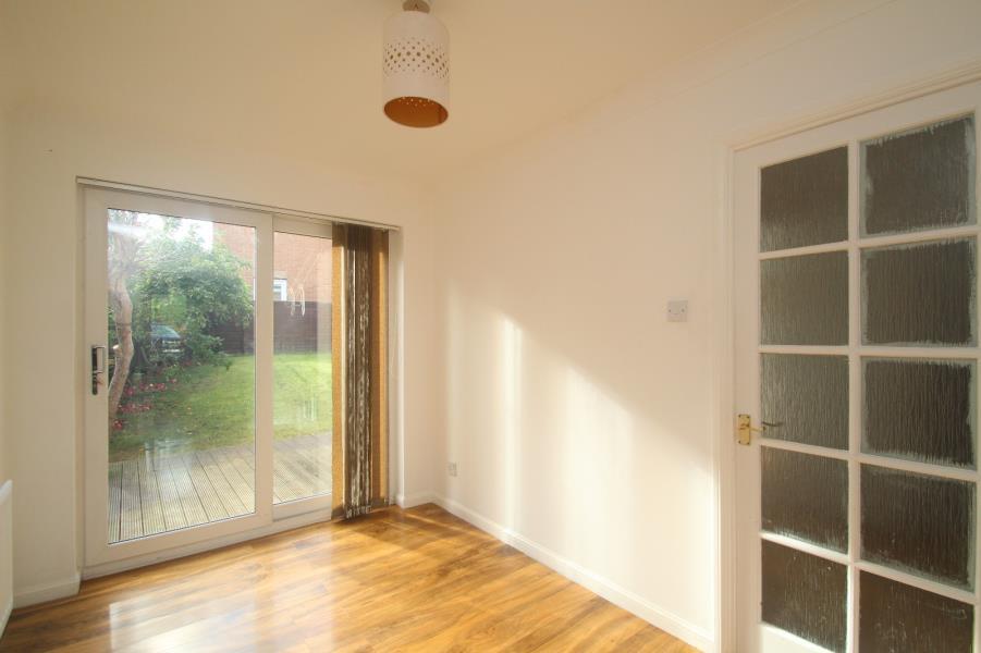 HEATHER WAY, HARROGATE, HG3 2SH 3 bed semidetached house £1,300 pcm (£300 pw)
