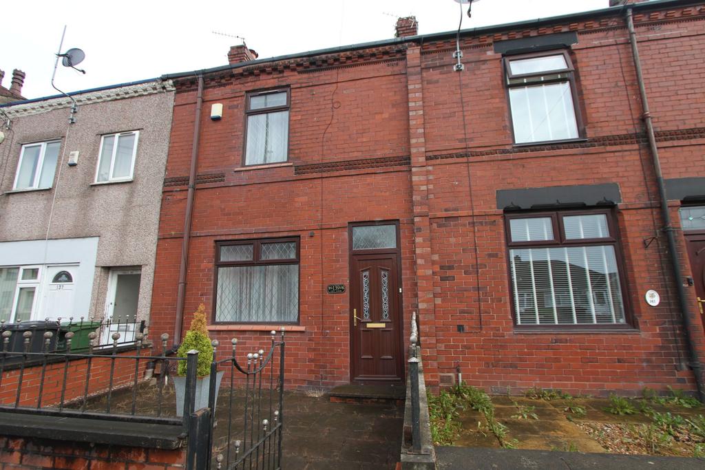 Lily Lane, Bamfurlong, Wigan, WN2 9JS 2 bed terraced house £118,000