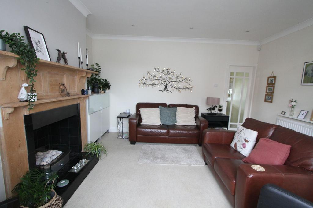 Lily Lane, Bamfurlong, Wigan, WN2 9JS 2 bed terraced house £118,000
