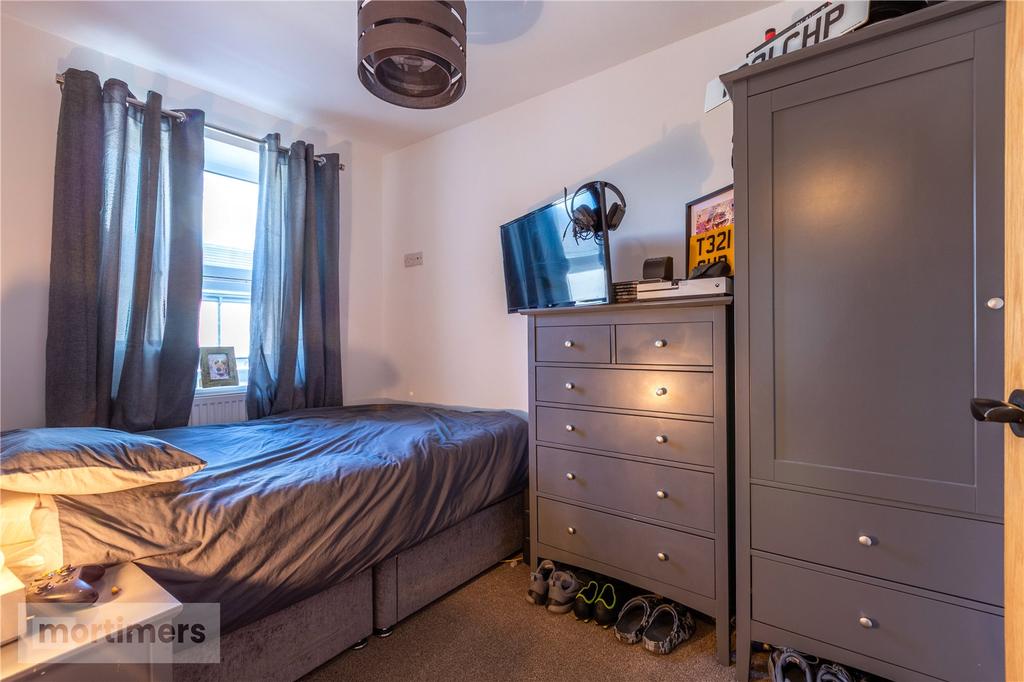 Bedroom Two 4b