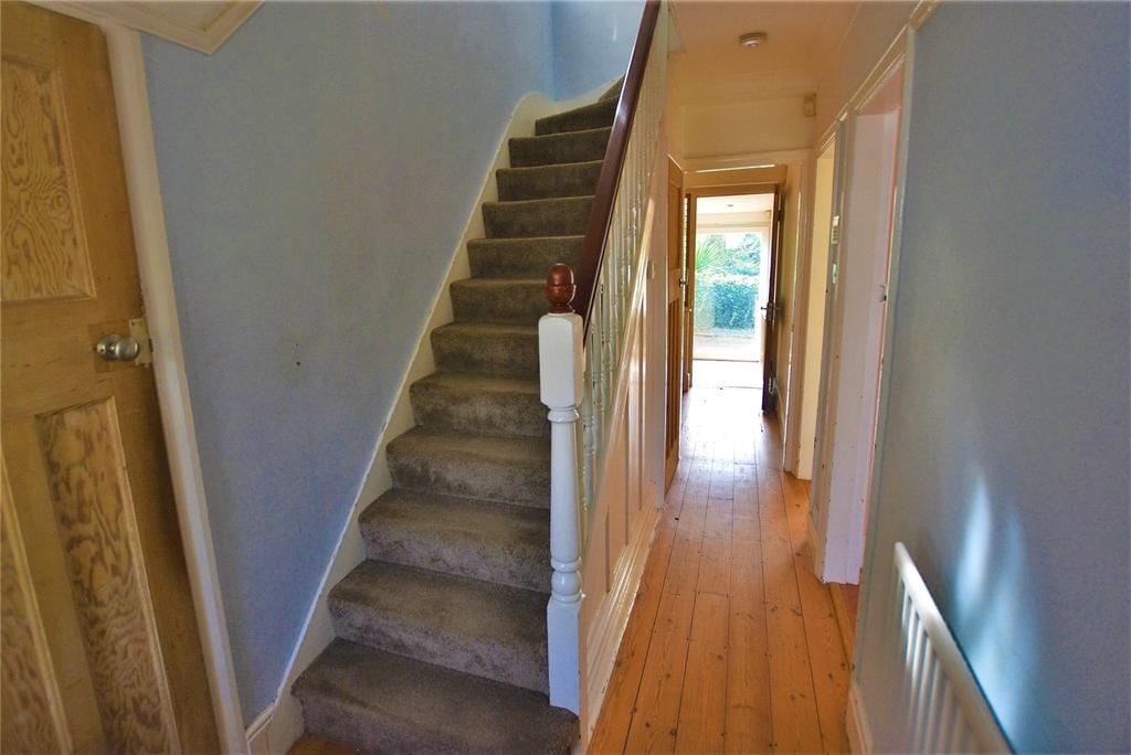 Elm Croft, Oldbury, B68 3 bed semidetached house £250,000