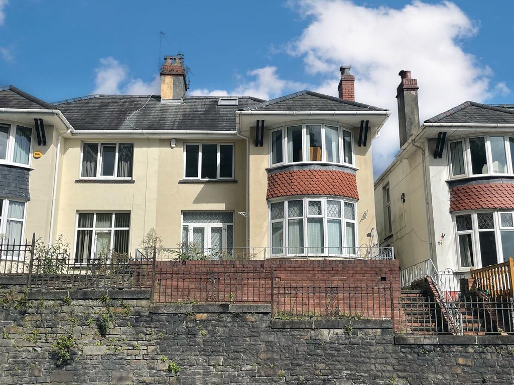 Mount Pleasant, Swansea, SA1 3 bed semidetached house for sale £189,950