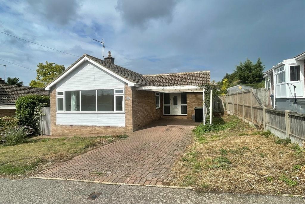 Woodrow Chase, Herne Bay 3 bed detached bungalow £1,300 pcm (£300 pw)