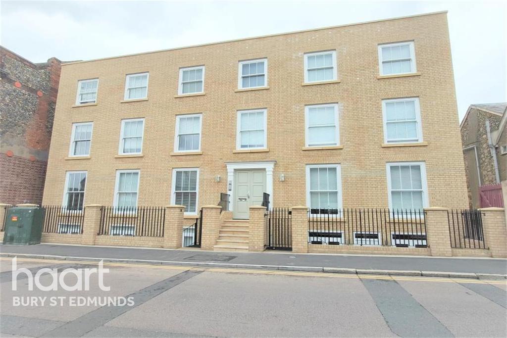 St. Andrews Street South, Bury St Edmunds 1 bed flat £1,100 pcm (£254 pw)