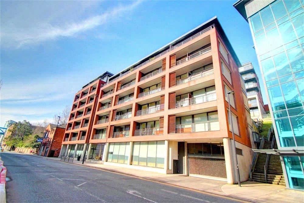 8 Clavering Place, Newcastle Upon Tyne, NE1 1 bed apartment £100,000
