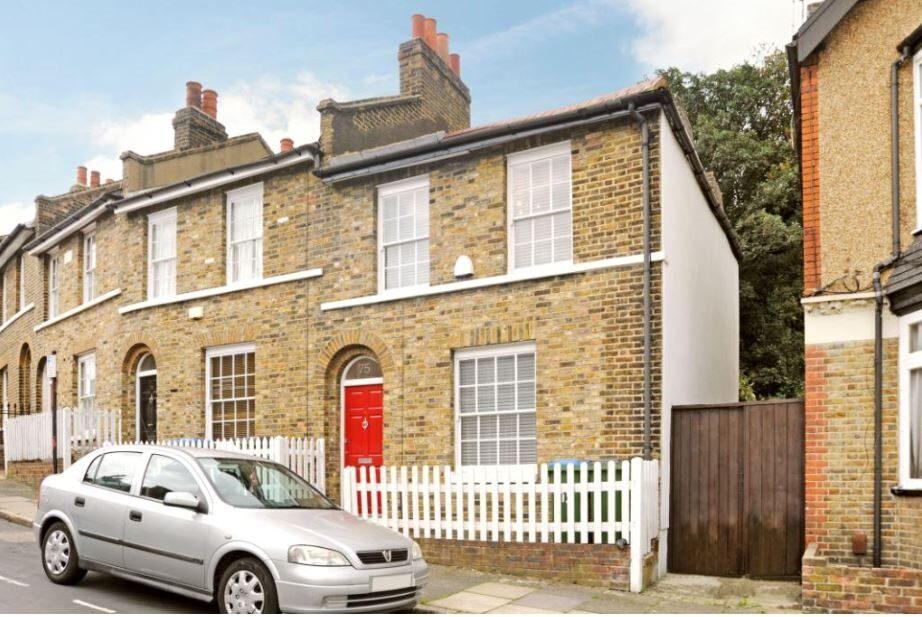 Maidenstone Hill Greenwich SE10 2 bed end of terrace house £750,000