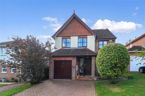 4 bedroom detached house for sale - Le Corte Close, Kings Langley, Hertfordshire, WD4