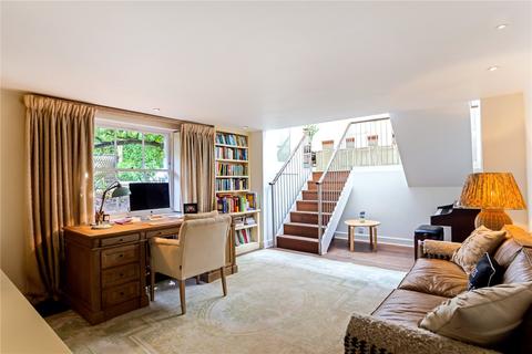 84 Somerset Road, London, SW19 5JX
