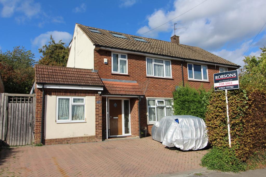 Longcroft Road, Maple Cross, Rickmansworth, WD3 5 bed semidetached