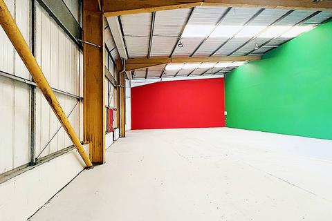 Warehouse to rent, Adams Road, Bessemer Court, Derwent Howe Industrial Estate CA14