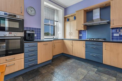 35 Duddingston Park, Edinburgh, EH15 1JU