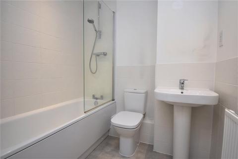 2 bedroom apartment to rent, Carter Court, Hook RG27