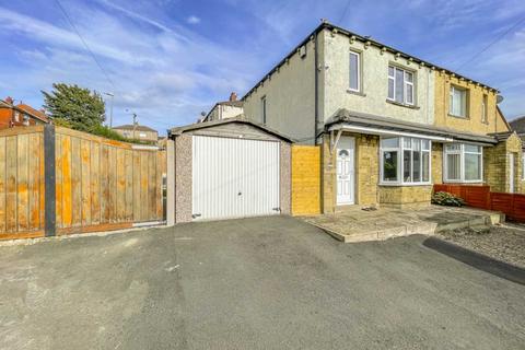 3 bedroom semi-detached house for sale, Woodlands Road, Gomersal