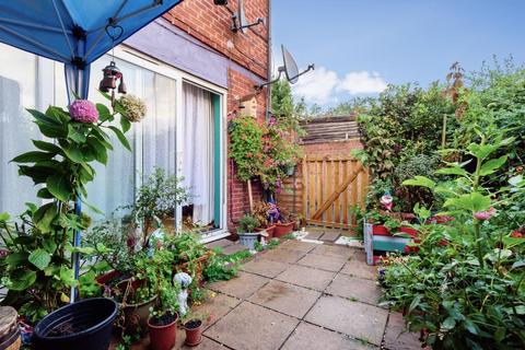 11 Spring Terrace, Reading, RG2 0BD