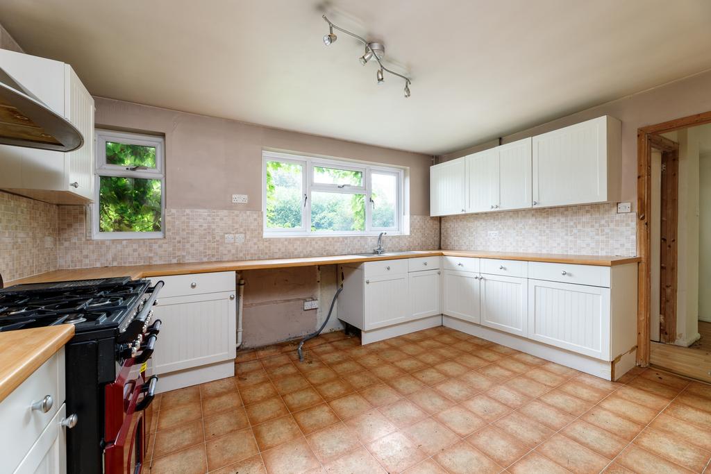 Longford Close 53 (8 Of 11) T202209150837.jpg