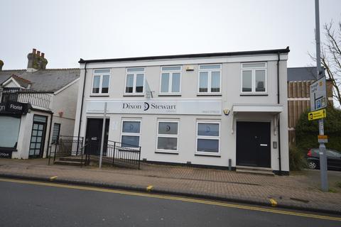 1 bedroom flat to rent, 374 Lymington Road, Highcliffe, Christchurch, Dorset, BH23