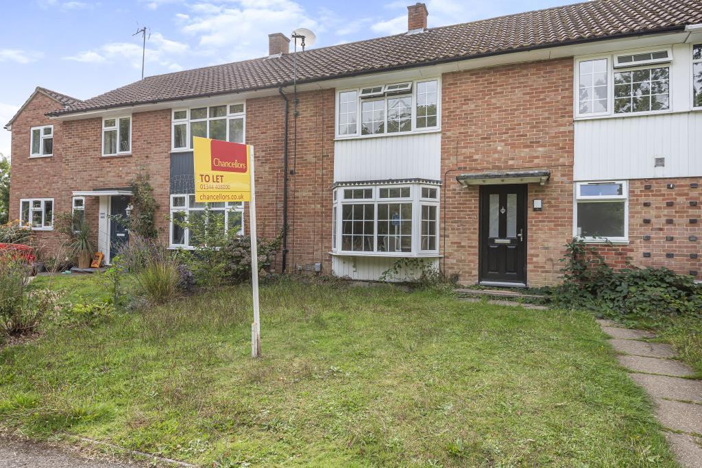 Bullbrook Drive, Bracknell, RG12 3 bed terraced house £1,850 pcm (£