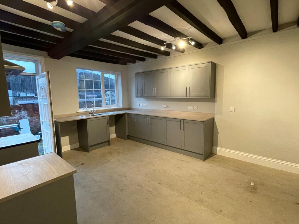 Home Farm, Rangemore, Burton On Trent 4 bed property £1,500 pcm (£346 pw)