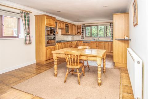 5 Harland Close, Bromsgrove, B61 8QR