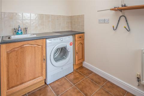 5 Harland Close, Bromsgrove, B61 8QR