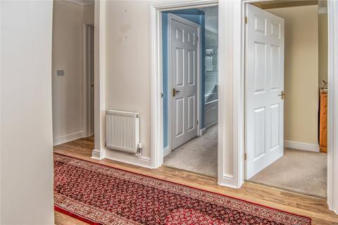 5 Harland Close, Bromsgrove, B61 8QR