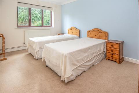 5 Harland Close, Bromsgrove, B61 8QR