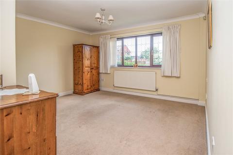 5 Harland Close, Bromsgrove, B61 8QR