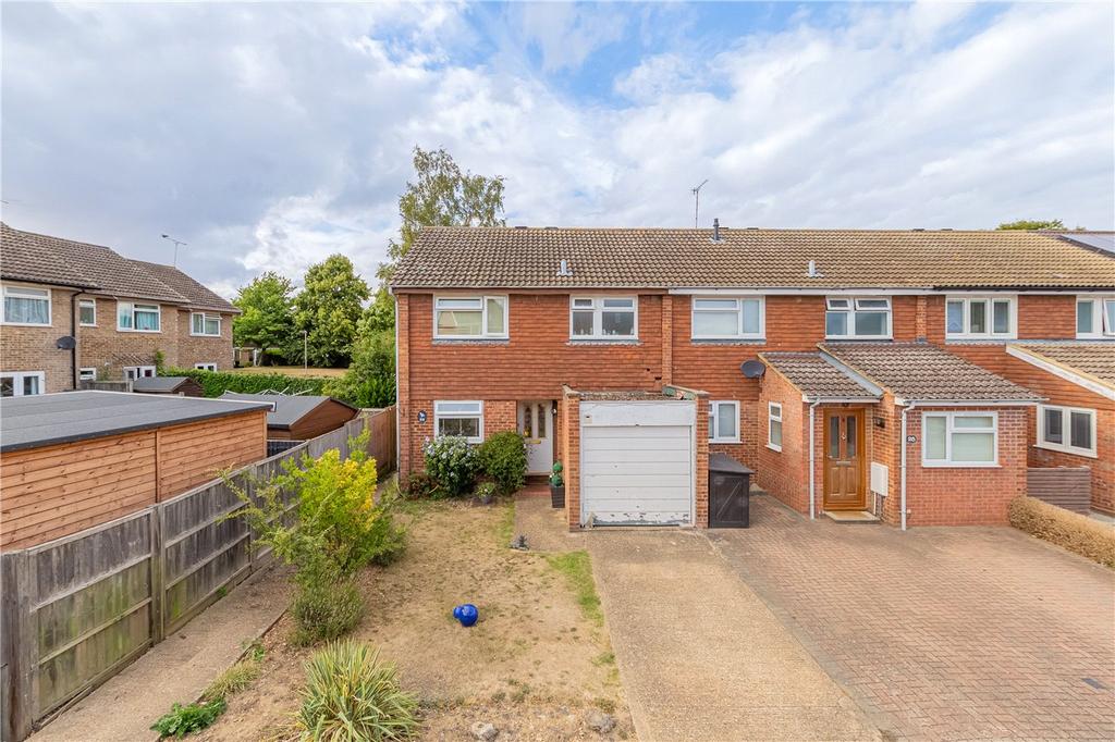Gladeside, St. Albans, Hertfordshire 3 bed end of terrace house £625,000