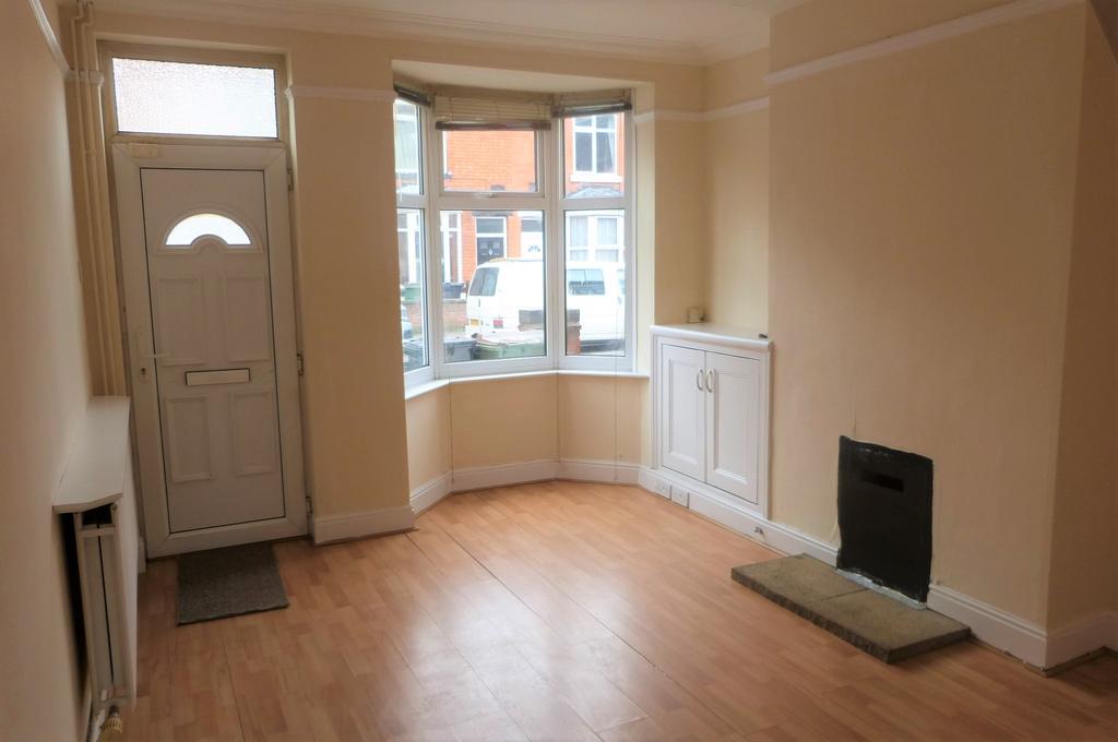 Paddock Street, Wigston 2 bed terraced house £775 pcm (£179 pw)