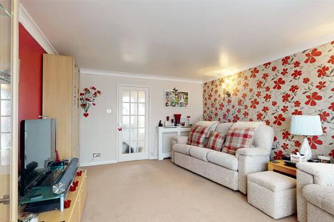 167 Nether Priors, Basildon, SS14 1LT