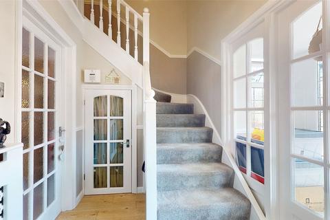 167 Nether Priors, Basildon, SS14 1LT