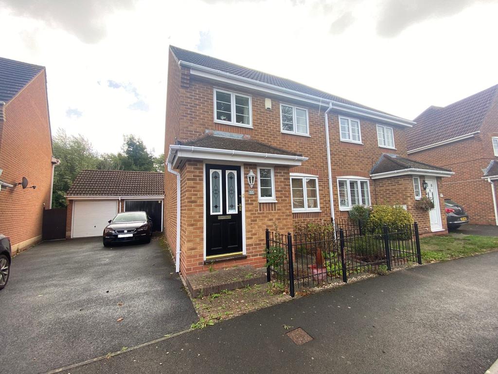 Fareham Watersmeet Unfurnished 3 bed semidetached house £1,450 pcm