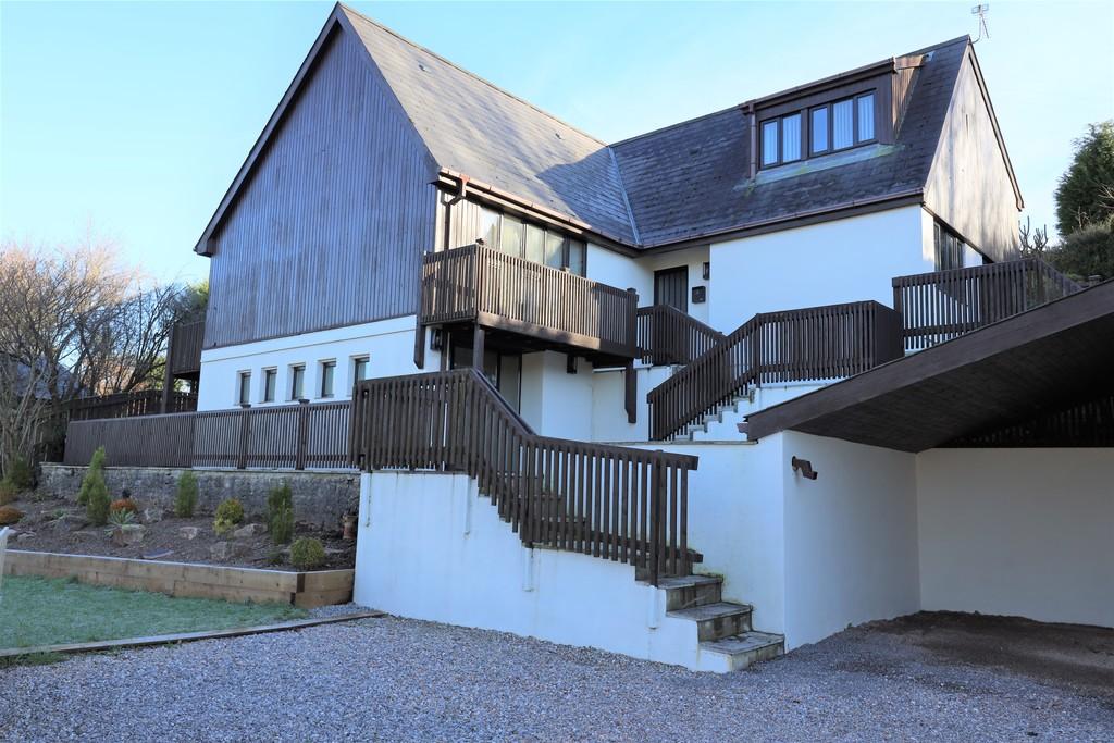 Treetops, Graig Penllyn, Cowbridge... 4 bed detached house £2,000 pcm