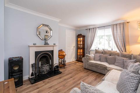 121 Cherry Orchard, Hemel Hempstead, HP1 3NN