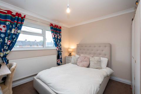 121 Cherry Orchard, Hemel Hempstead, HP1 3NN