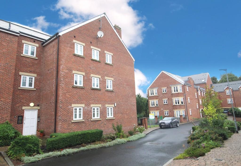 Bowman Drive, Hexham 2 bed apartment £795 pcm (£183 pw)