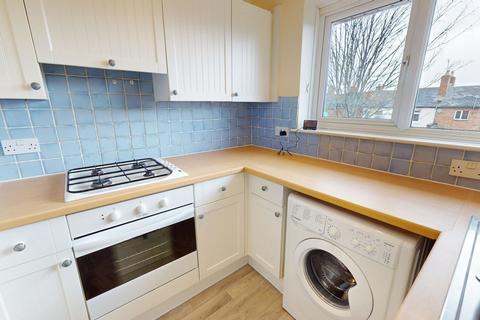 2 bedroom apartment to rent, St Georges Drive, Cheltenham