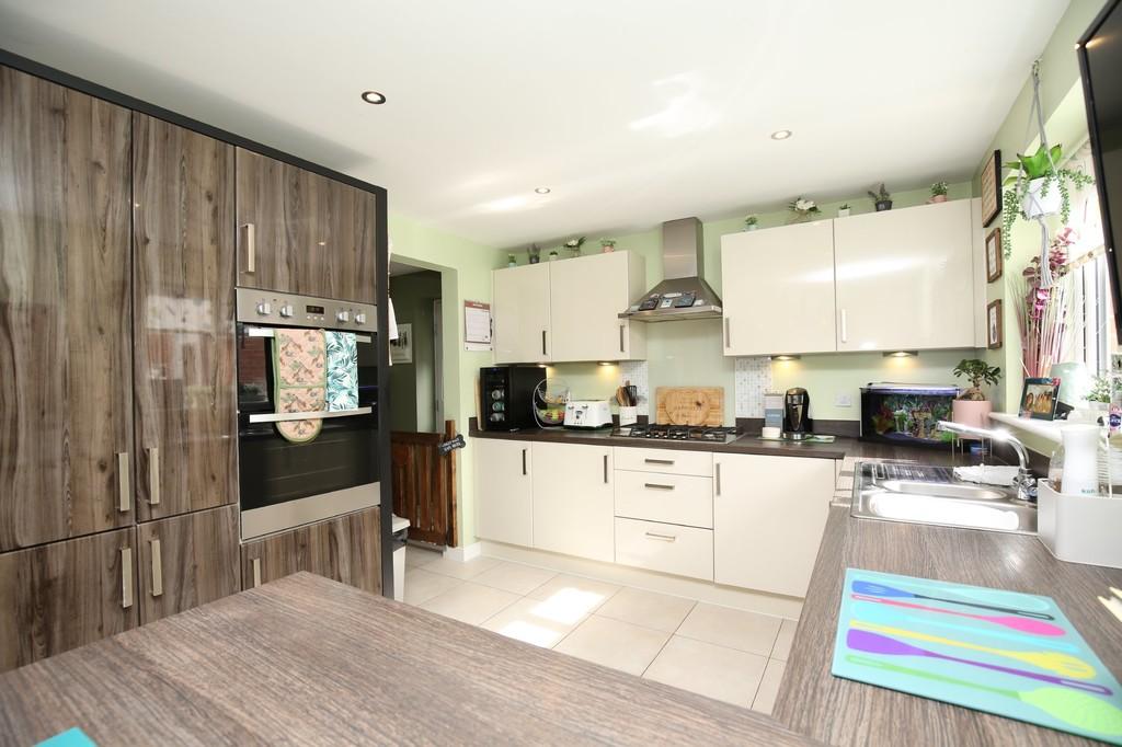 Chetwynd Drive, Grendon 4 bed detached house for sale £385,000