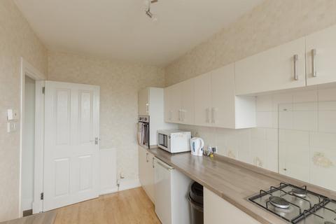 3 bedroom apartment to rent, Loanhead Terrace Flat A, Aberdeen