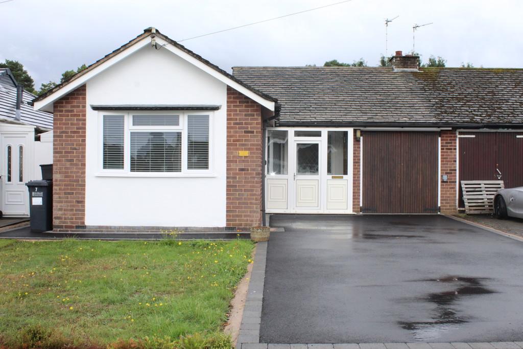 Runnymede Drive, Balsall Common 3 bed semidetached bungalow £1,195