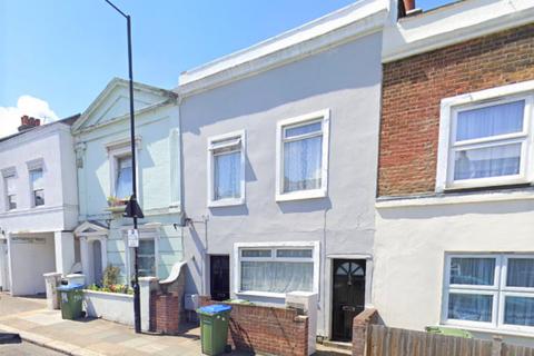 2 bedroom ground floor maisonette for sale, Sandy Hill Road, London, SE18 7BA