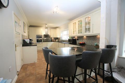 6 bedroom detached house for sale - Flitch Green, Dunmow