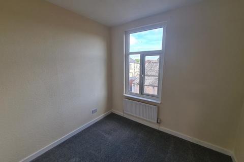 3 bedroom terraced house to rent, Egerton Street, Heywood, OL10 3BQ